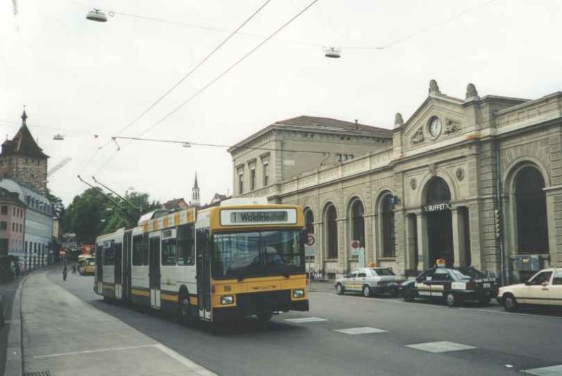 Von 1992 bis 2011 standen acht NAW/Hess/ABB - Gelenktrolleybusse in Dienst. Foto: J. Lehmann