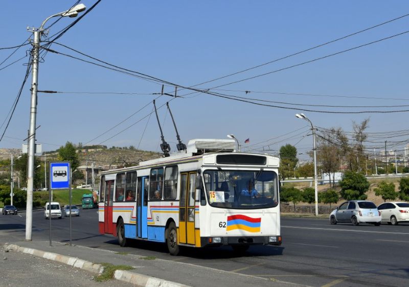 Der Škoda14Tr/Berliet/LiAZ- Umbautrolleybus "Ераз" musste am 13.10.2023 nochmals auf der Linie 15 aushelfen. Foto: Jakub Gulyàs