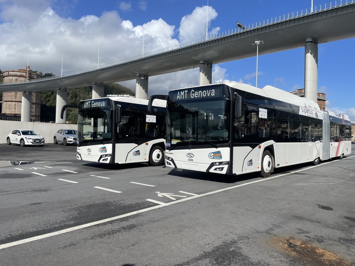 Vorstellung der ersten Solaris Trollino/Skoda (2202 und 2208) am 18.10.24 auf dem Gelände der AMT in Campi. Pressefoto: AMT (https://www.amt.genova.it/)