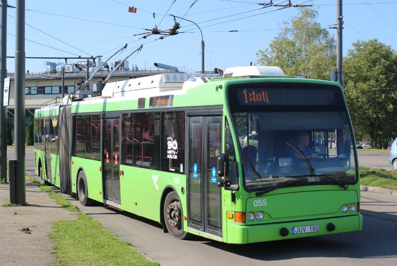 Am 19.9.2024 nachmittags kam als zweiter Berkhof Wagen 055 ehemals Arnhem 5225 zum Einsatz auf der Linie 1. Foto: J.Lehmann