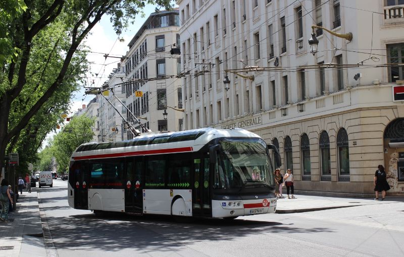 Die bisherige Endstation der Linie C18 am Hôtel de Ville wird aufgegeben und verlegt nach Cordeliers. Foto: J.Lehmann, 24.5.2022