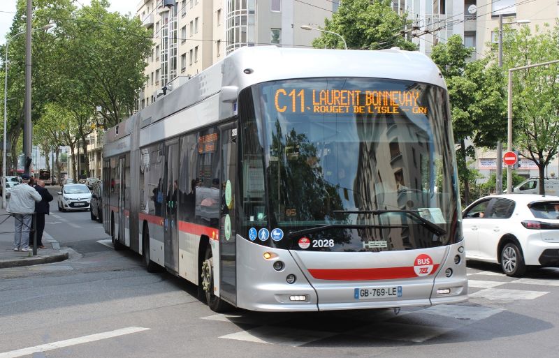 Seit 30. August 2021 kommen die neuen Hess Gelenk-Trolleybusse auch auf der Linie C11 Foto: J. Lehmann, 24.5.2022