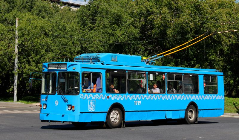 Einer der mittlerweile gebraucht verkauften ZiU682 Umbau-Trolleybusse. © Foto: Никита Лапин