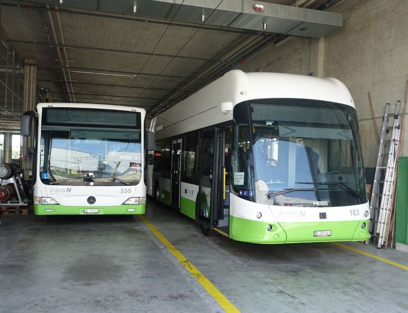 Das zweite neue LighTram Nr.163 hat mit einem zweiten Fahrersitz eine Ausrüstung für die Fahrerschulung erhalten. Foto: J.Lehmann, 23.8.23