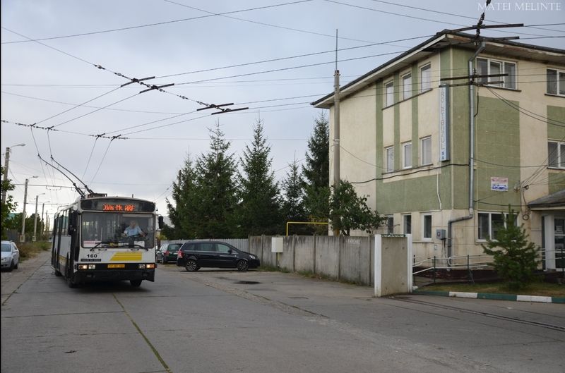Am letzten Betriebstag der Trolleybusse fuhr der ROCAR-Trolleybus 160 in das Depot ein. Foto: Matei Melinte, Initiator der #SalvămTroleibuzul - Kampagne
