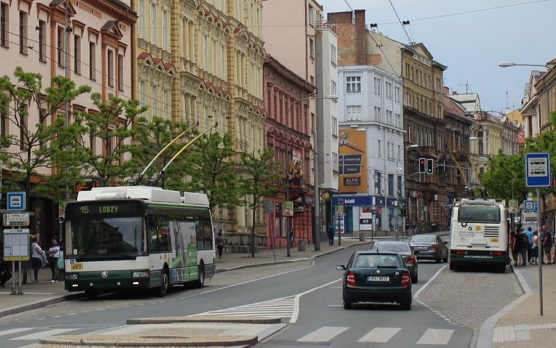Der Skoda 24Tr Nr. 497 ist derzeit mit Baujahr 2004 der älteste Trolleybus im Wagenpark, hier mit Wagen 498, der 2020 nach Haskovo verkauft wurde. Foto: J.Lehmann 25.5.2019
