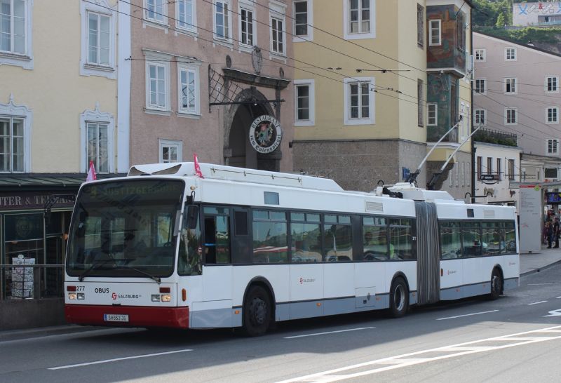 VanHool 277 ist einer der fünf letzten Wagen ohne Hilfsantrieb, die in diesem Jahr zur Ausmusterung anstehen. Foto: J.Lehmann