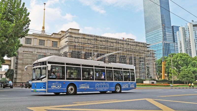 22 neue Retrostyle Sunwin SWB5129-Trolleybusse nahmen am 12.9.2022 auf der Linie 20 den Betrieb auf. Foto: Wenchao Song