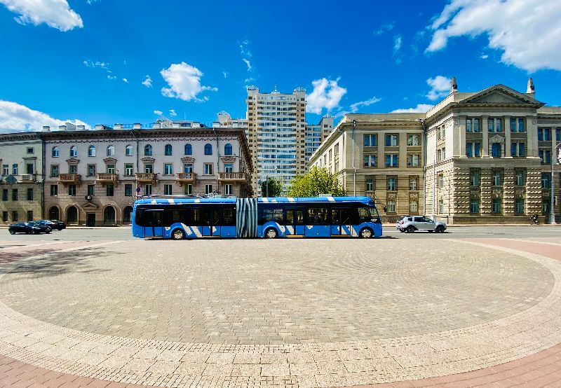 So werden die Gelenkwagen für Chisinau aussehen, wenn sie vor Ort endmontiert sind. Hier ein Exemplar für St. Petersburg. Werkfoto BKM