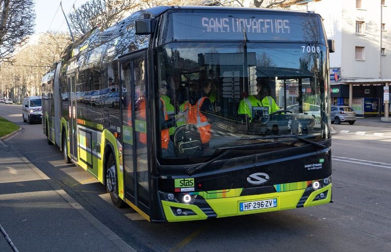Solaris Trollino 7008 auf Schulungsfahrt. Foto: Saint-Etienne Métropole (SEM) via Facebook, 9.1.2026,